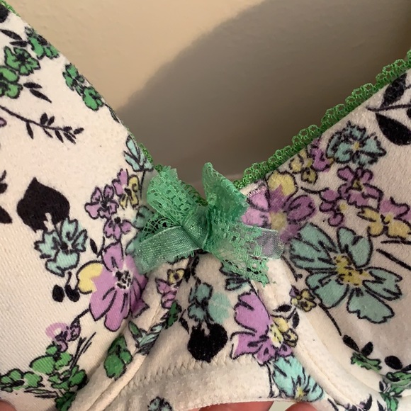 Body by VS Lined Demi Bra 36C Floral - Picture 3 of 5